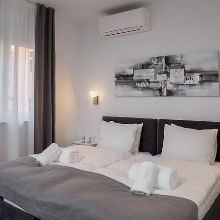 Luxury Studios & Room Five Σπλιτ Εξωτερικό φωτογραφία