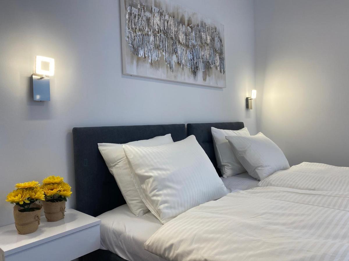 Luxury Studios & Room Five Σπλιτ Εξωτερικό φωτογραφία