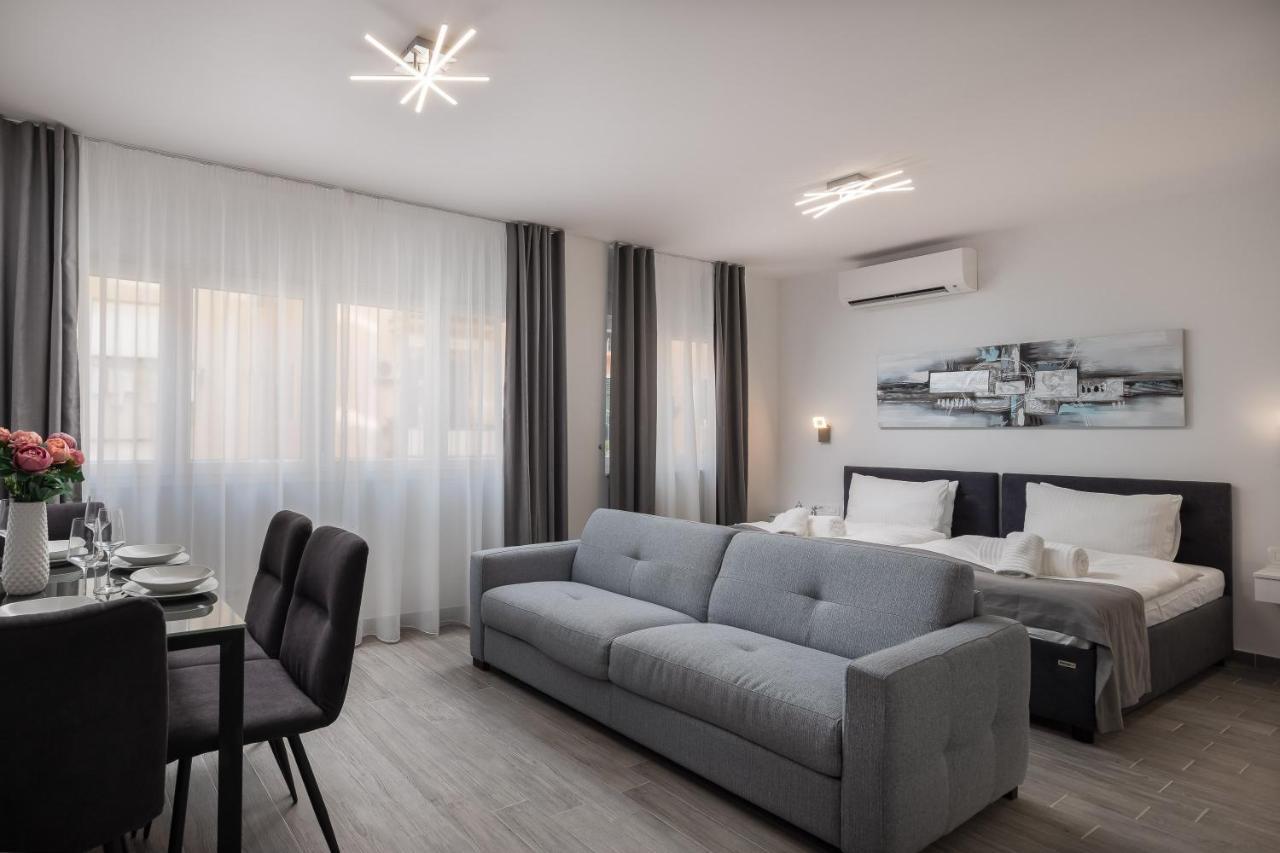 Luxury Studios & Room Five Σπλιτ Εξωτερικό φωτογραφία