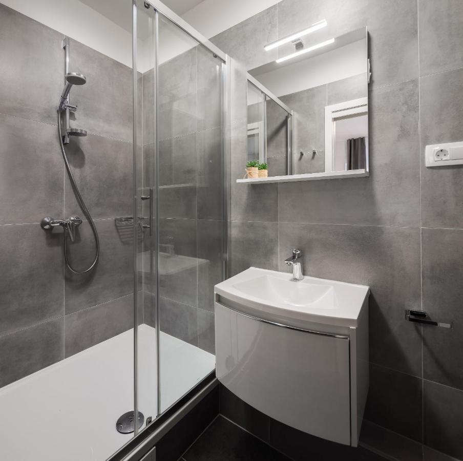 Luxury Studios & Room Five Σπλιτ Εξωτερικό φωτογραφία