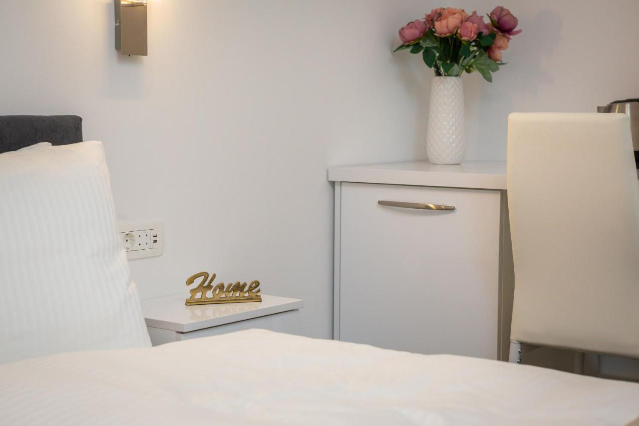 Luxury Studios & Room Five Σπλιτ Εξωτερικό φωτογραφία