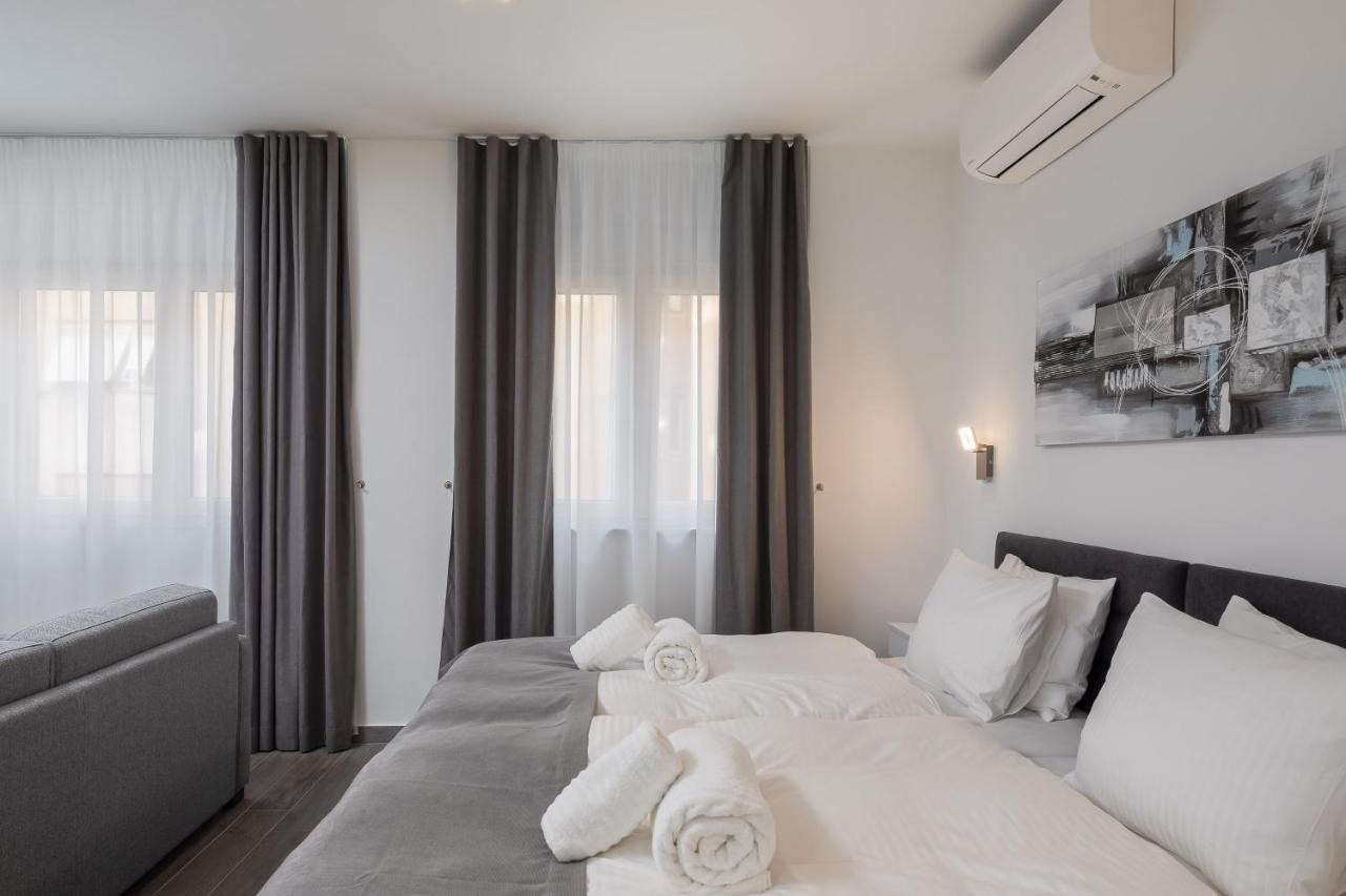 Luxury Studios & Room Five Σπλιτ Εξωτερικό φωτογραφία